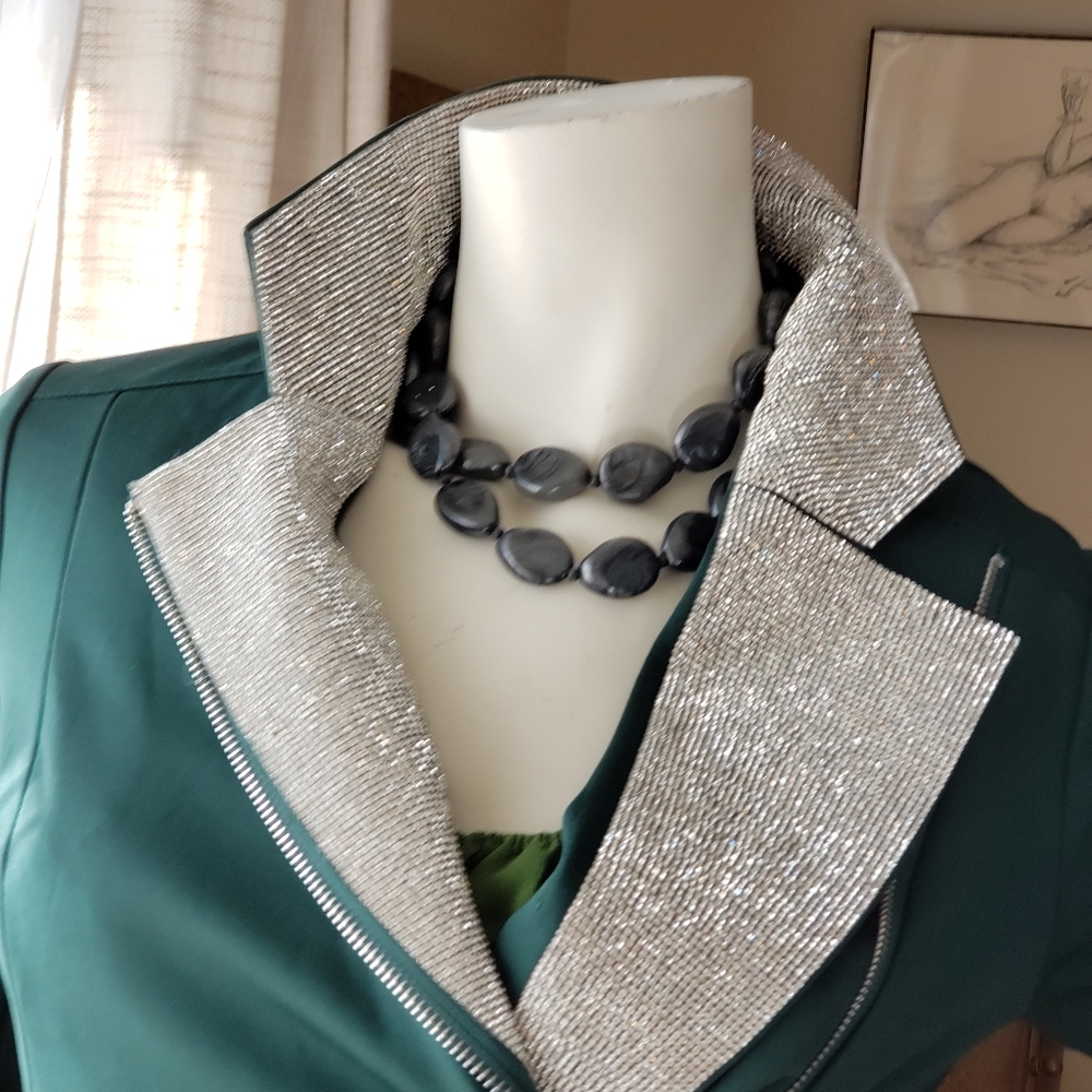 Fashion Nova 2pc suit great for holiday's